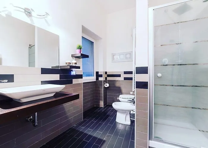 Bed and breakfast To You- The Place To Be&b